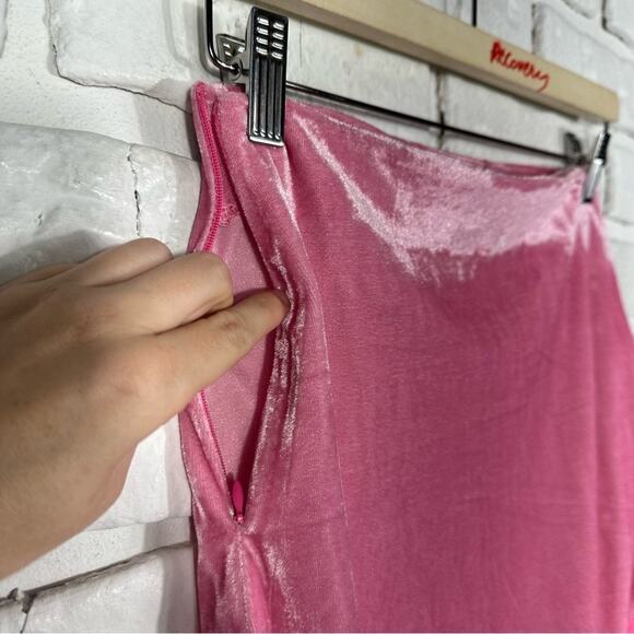 NEW Dolls Kill Sugar Thrillz PRETTY FILTHY FEMME VELVET MINI SKIRT Size Small - Picture 6 of 9